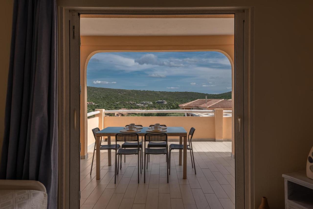 Baia De Bahas Residence Golfo Aranci Exterior foto