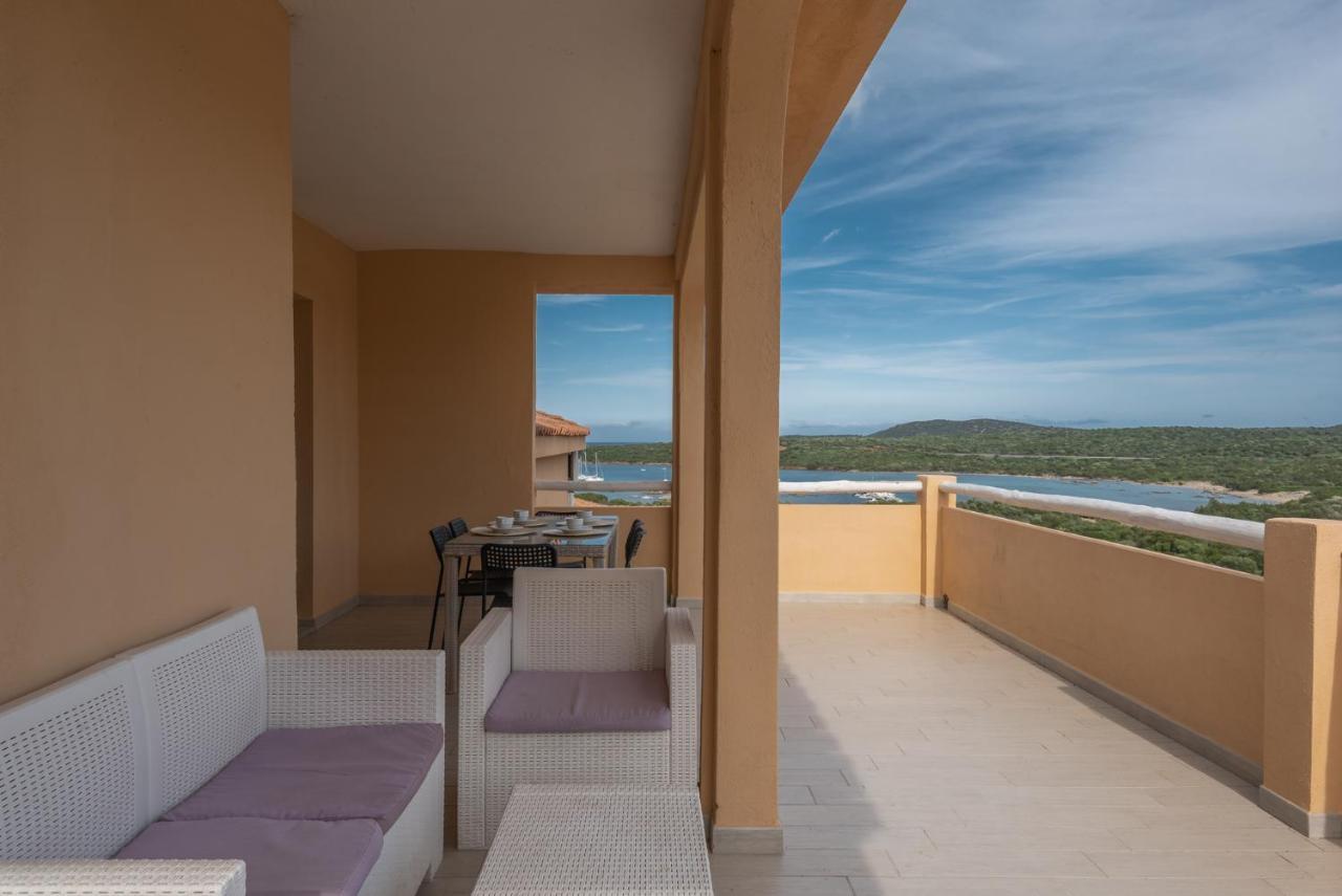 Baia De Bahas Residence Golfo Aranci Exterior foto