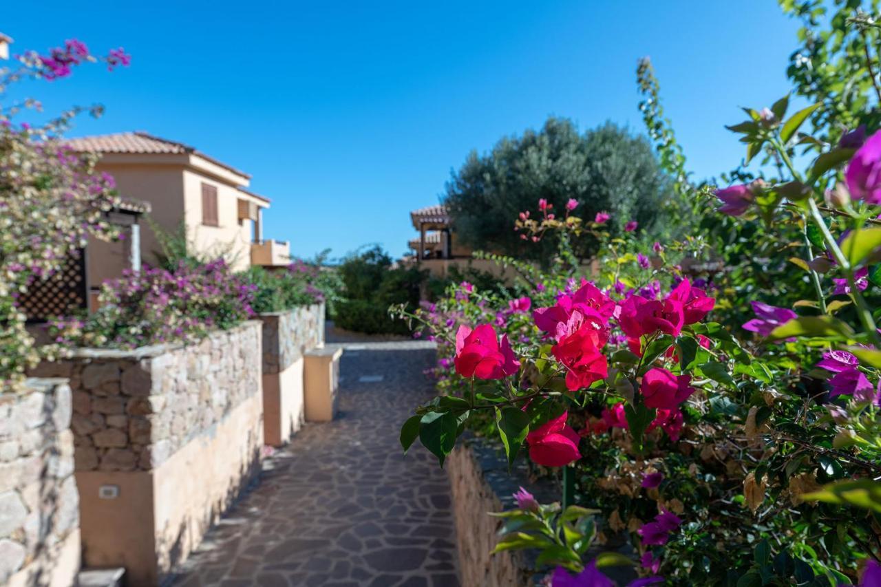 Baia De Bahas Residence Golfo Aranci Exterior foto