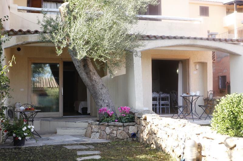 Baia De Bahas Residence Golfo Aranci Exterior foto