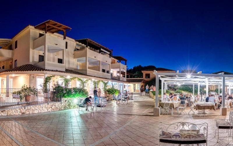 Baia De Bahas Residence Golfo Aranci Exterior foto