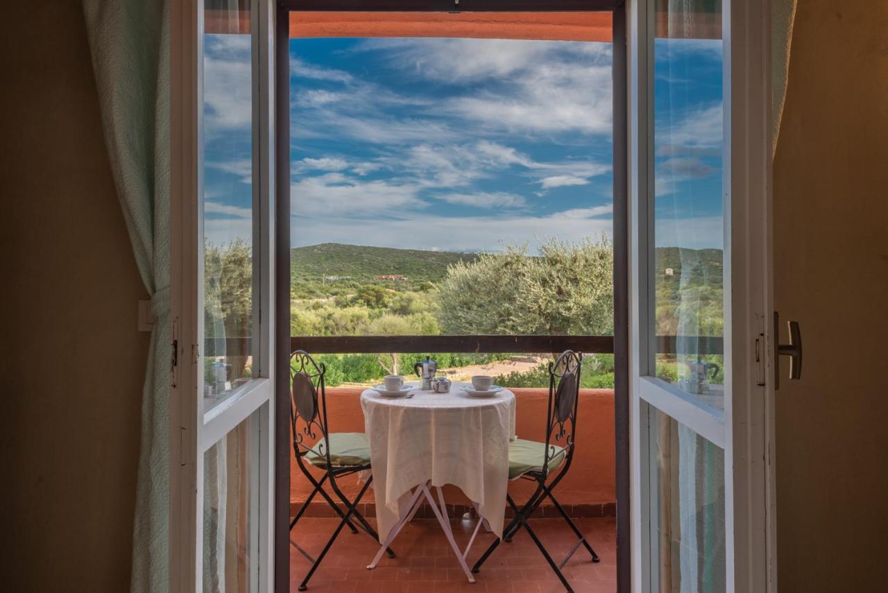 Baia De Bahas Residence Golfo Aranci Exterior foto
