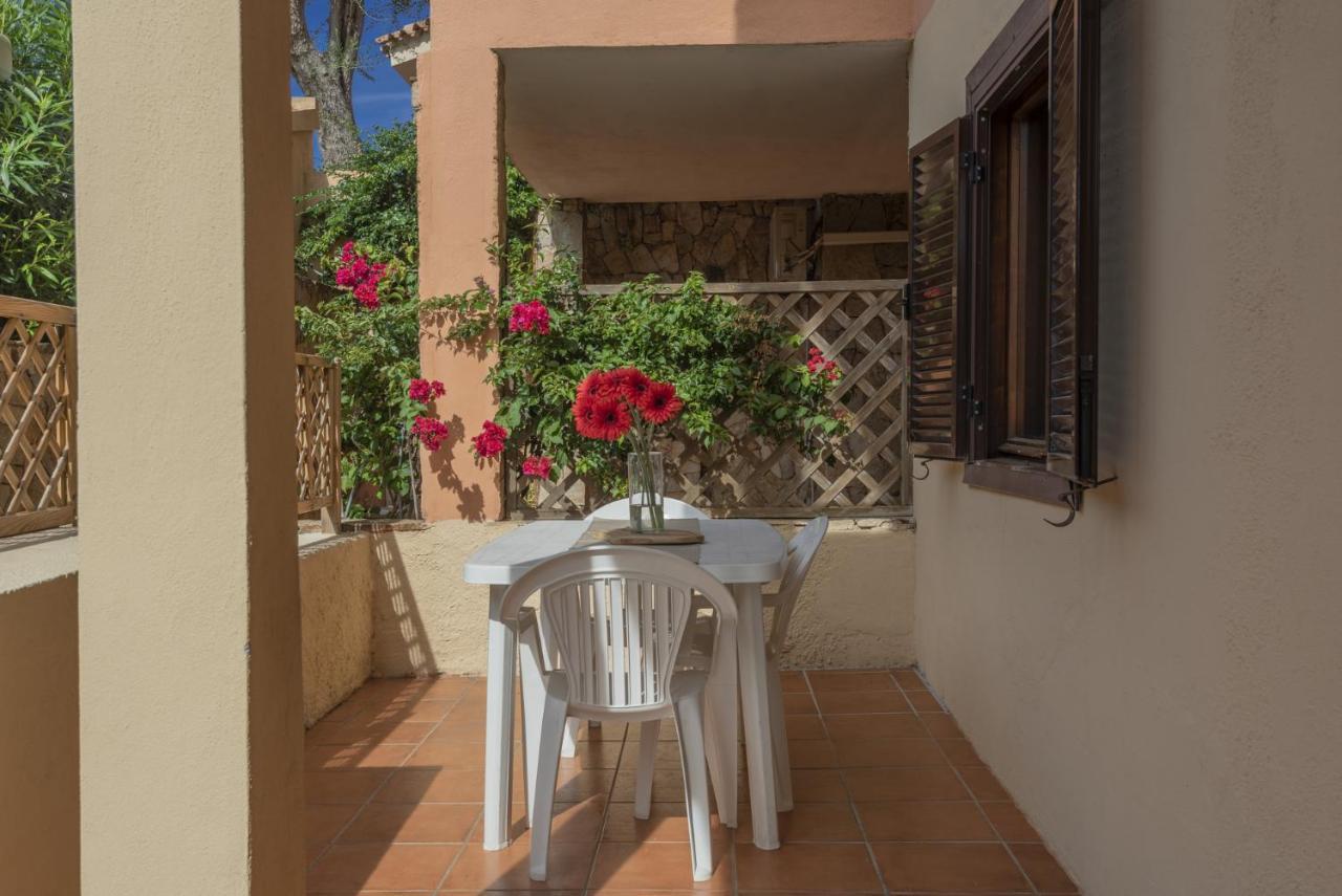 Baia De Bahas Residence Golfo Aranci Exterior foto
