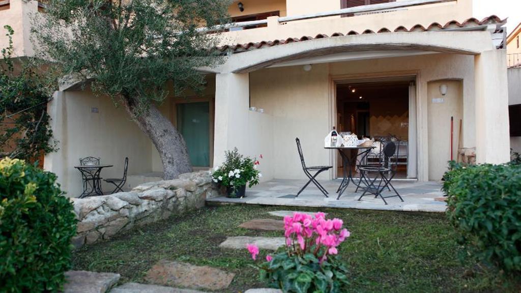 Baia De Bahas Residence Golfo Aranci Exterior foto